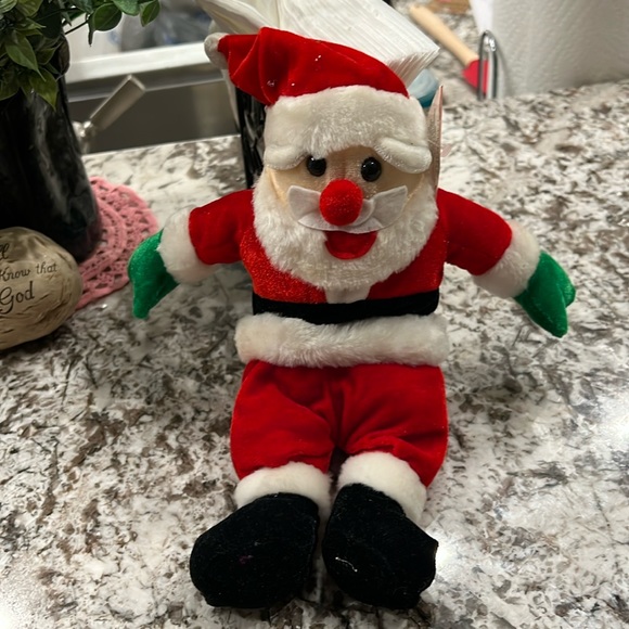 Stuffed Santa Claus 🎅 Cuddly Cousins 10” Christmas Plush - Picture 1 of 4